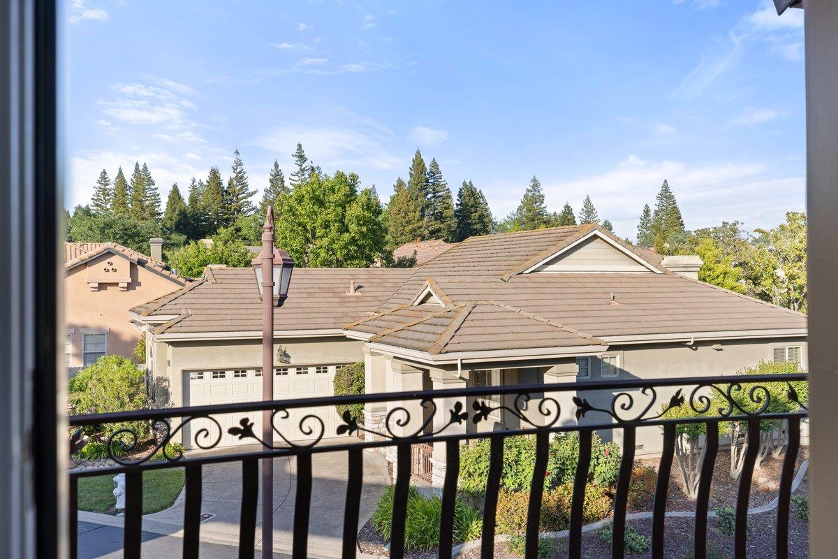 Visage Circle, Fair Oaks, California image 27