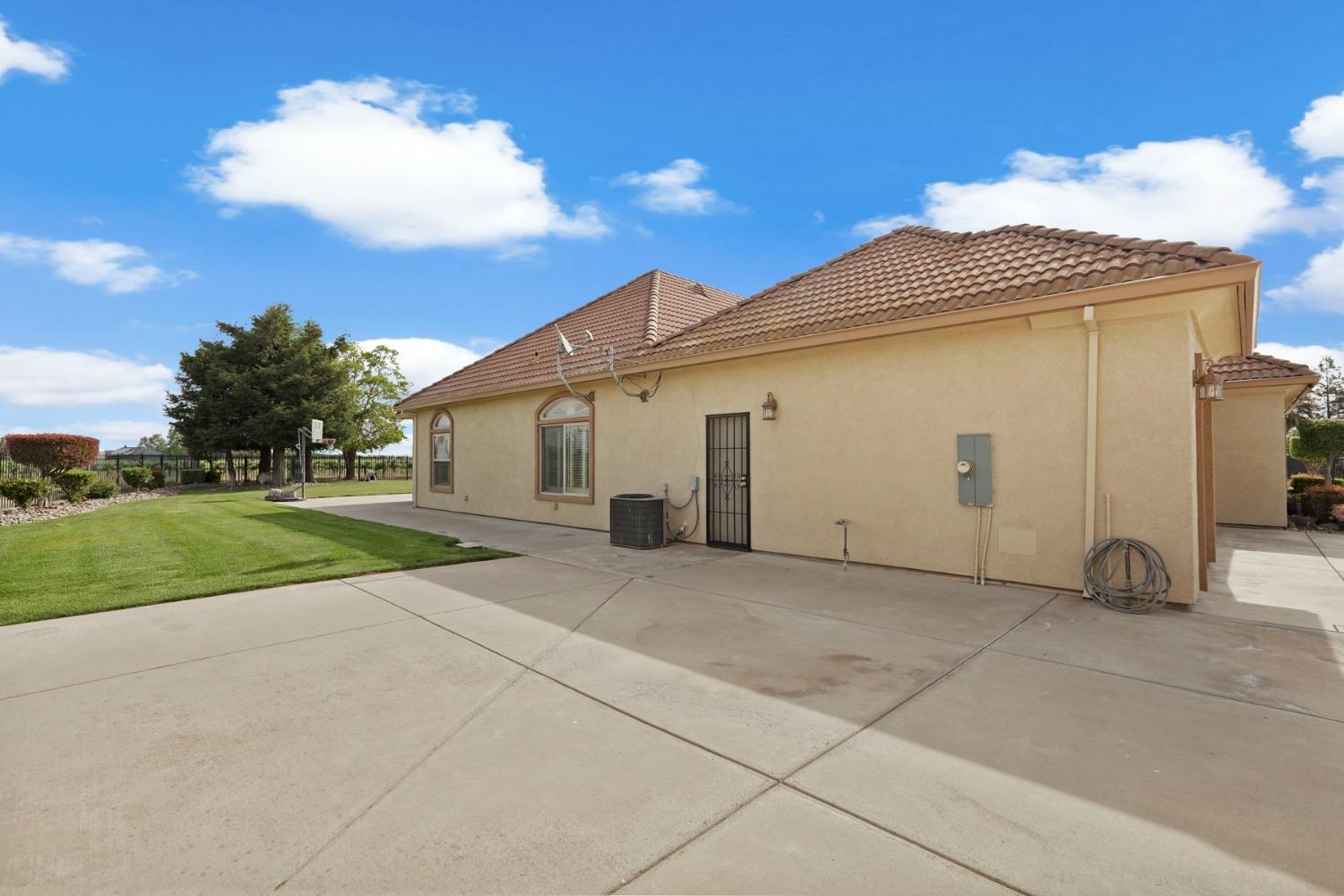 Detail Gallery Image 77 of 82 For 16355 N Highway 88, Lodi,  CA 95240 - 5 Beds | 4 Baths