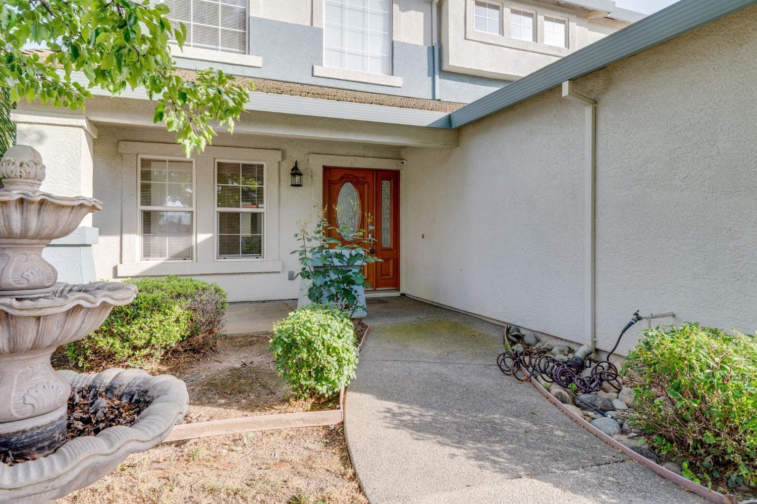 E Valley Drive, Elk Grove, California image 2