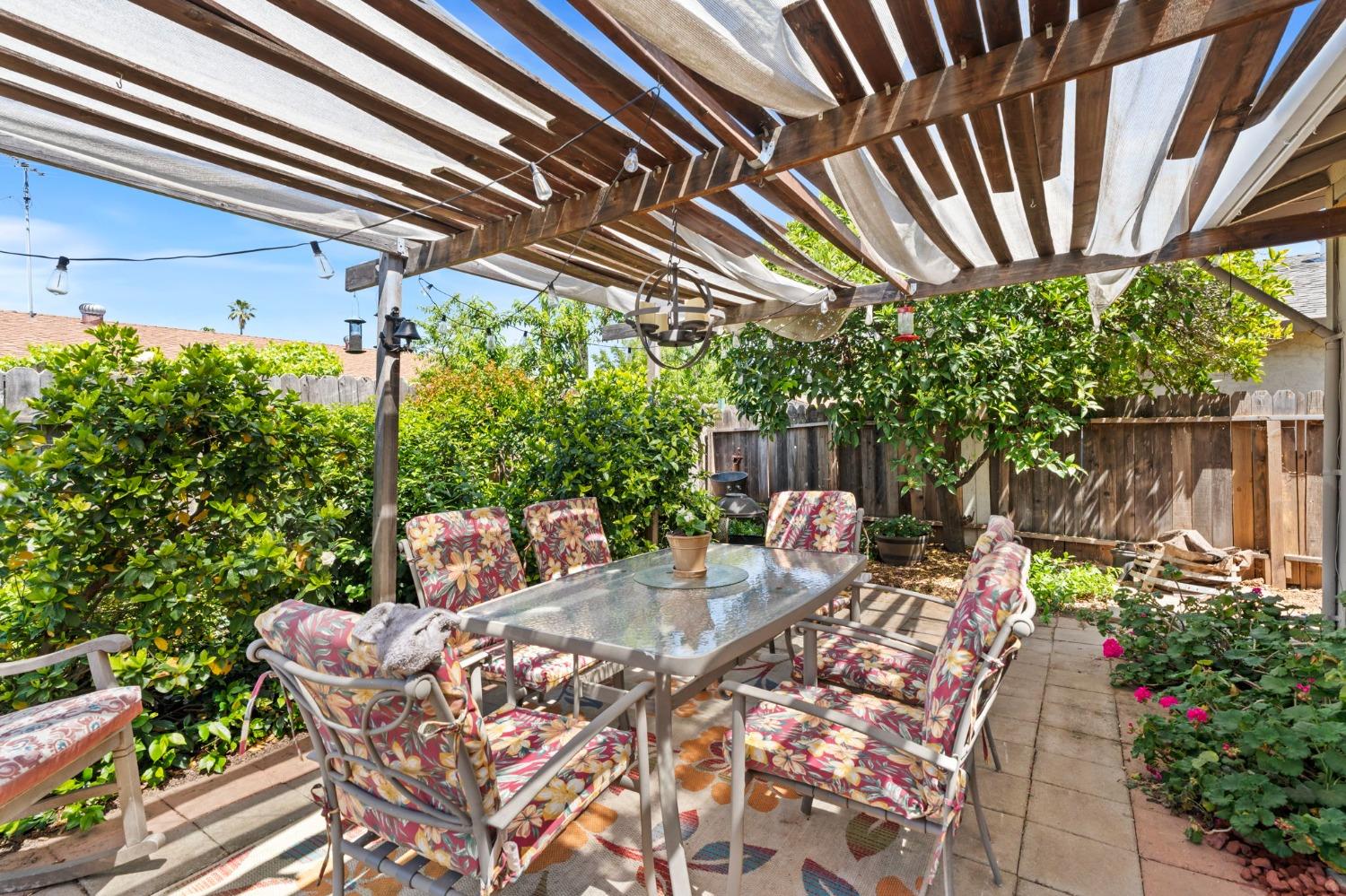 Detail Gallery Image 20 of 30 For 10197 Rockingham, Sacramento,  CA 95827 - 3 Beds | 2 Baths