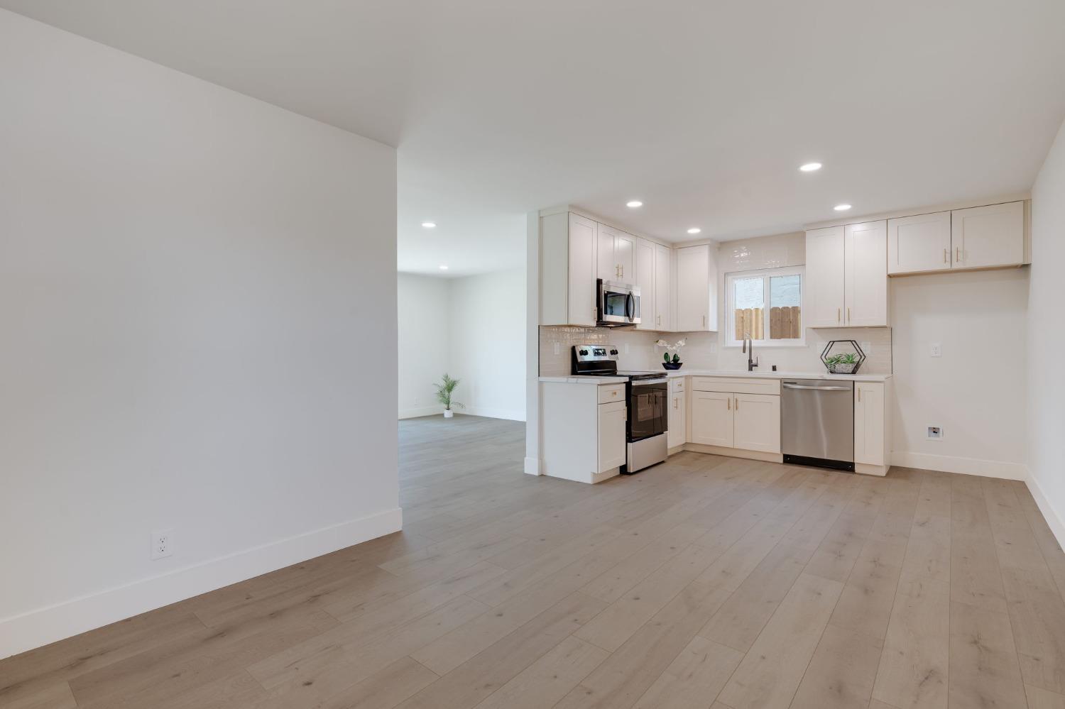Saybrook Drive, Citrus Heights, California image 20