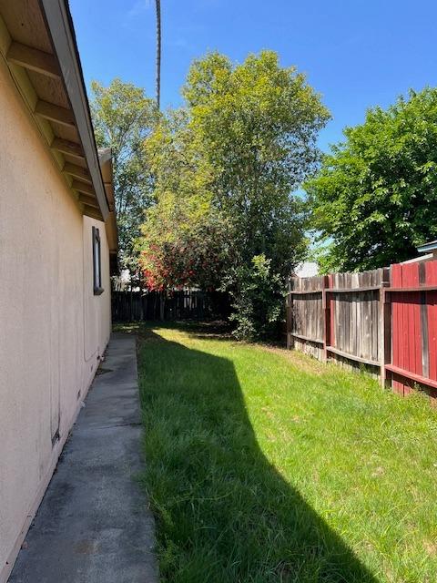Ashwood Way, Sacramento, California image 10