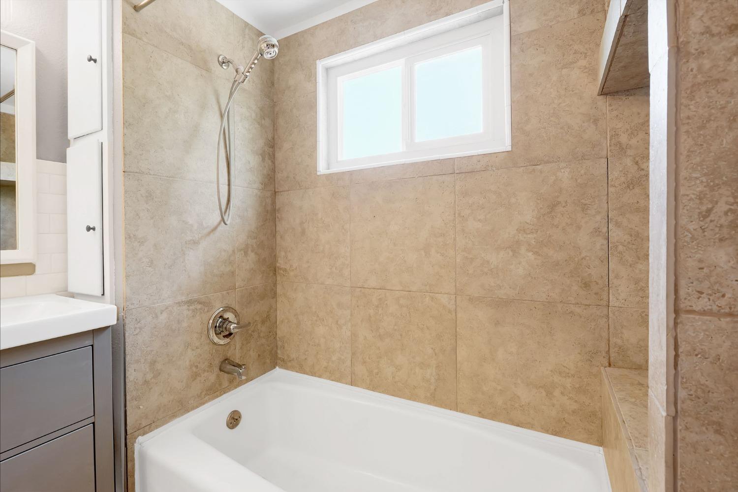 Detail Gallery Image 21 of 30 For 904 Homewood Dr, Woodland,  CA 95695 - 3 Beds | 2 Baths