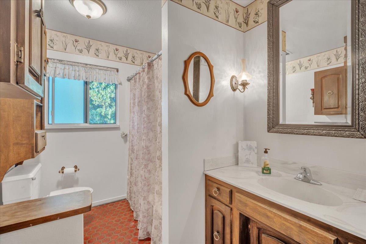 Detail Gallery Image 22 of 54 For 1605 Auburn Folsom Rd, Auburn,  CA 95603 - 3 Beds | 2 Baths