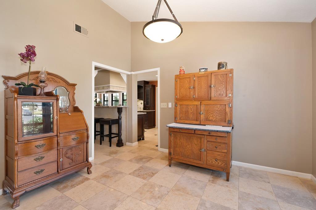 Banff Vista Drive, Elk Grove, California image 4