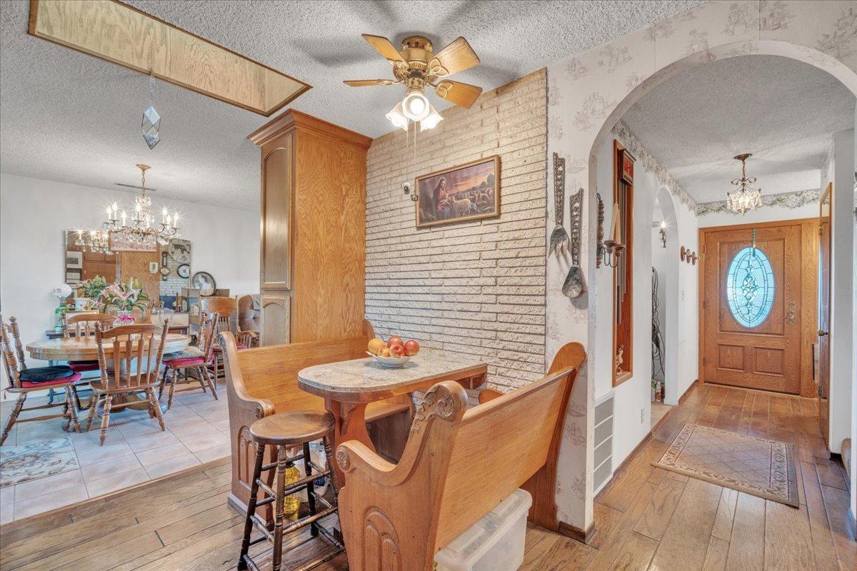 Detail Gallery Image 8 of 54 For 1605 Auburn Folsom Rd, Auburn,  CA 95603 - 3 Beds | 2 Baths