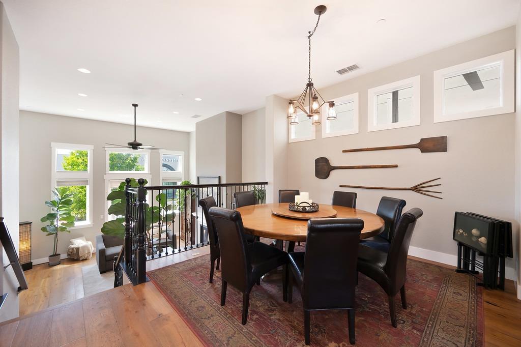 Crocker Drive, Sacramento, California image 16