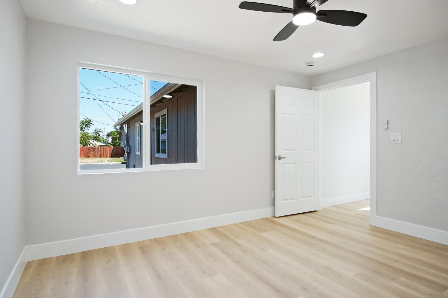 Edythe Street, Manteca, California image 10