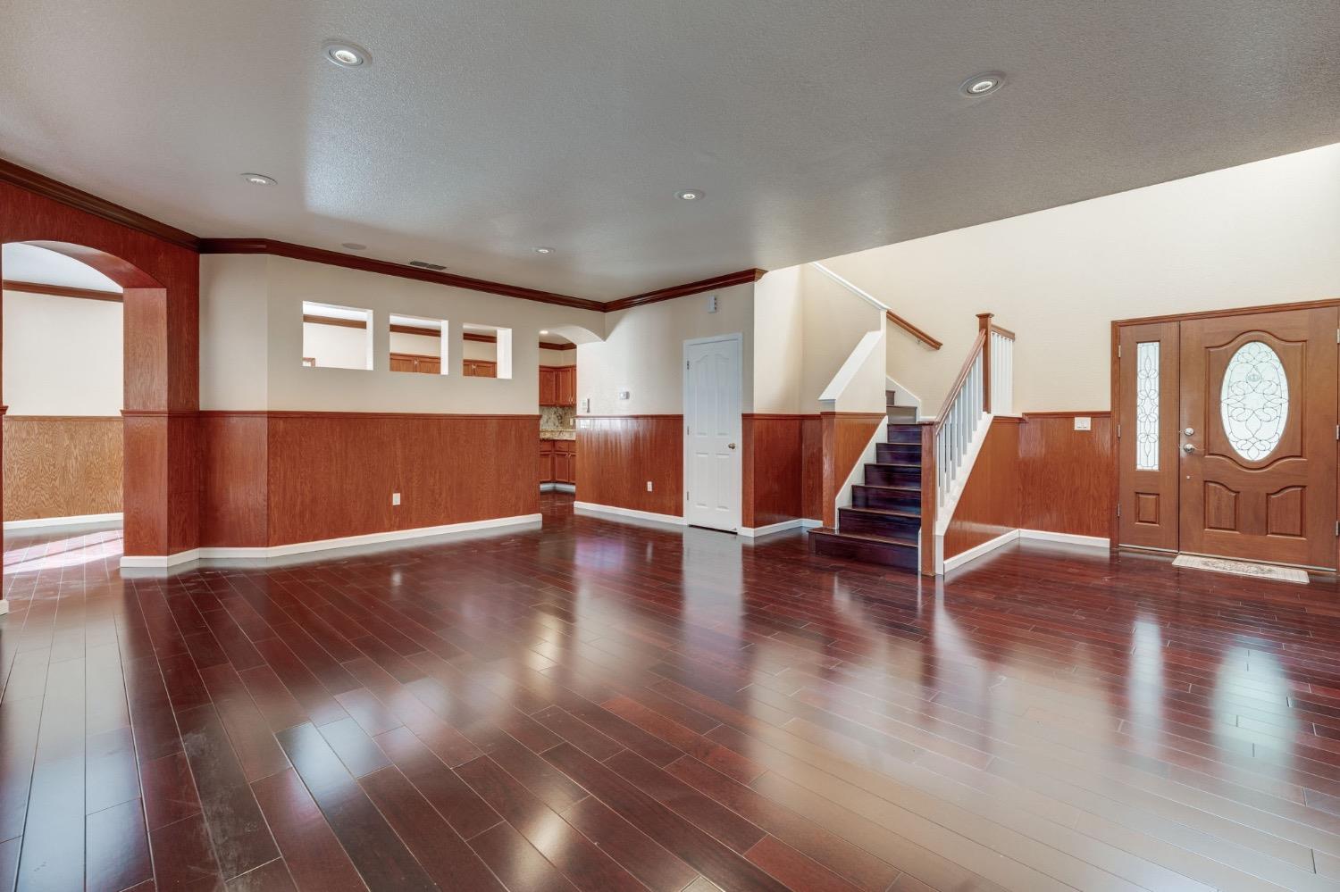 E Valley Drive, Elk Grove, California image 7