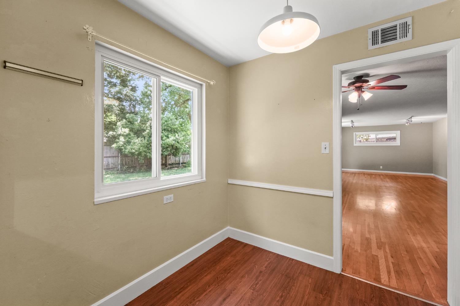 N Amber Way, Stockton, California image 20