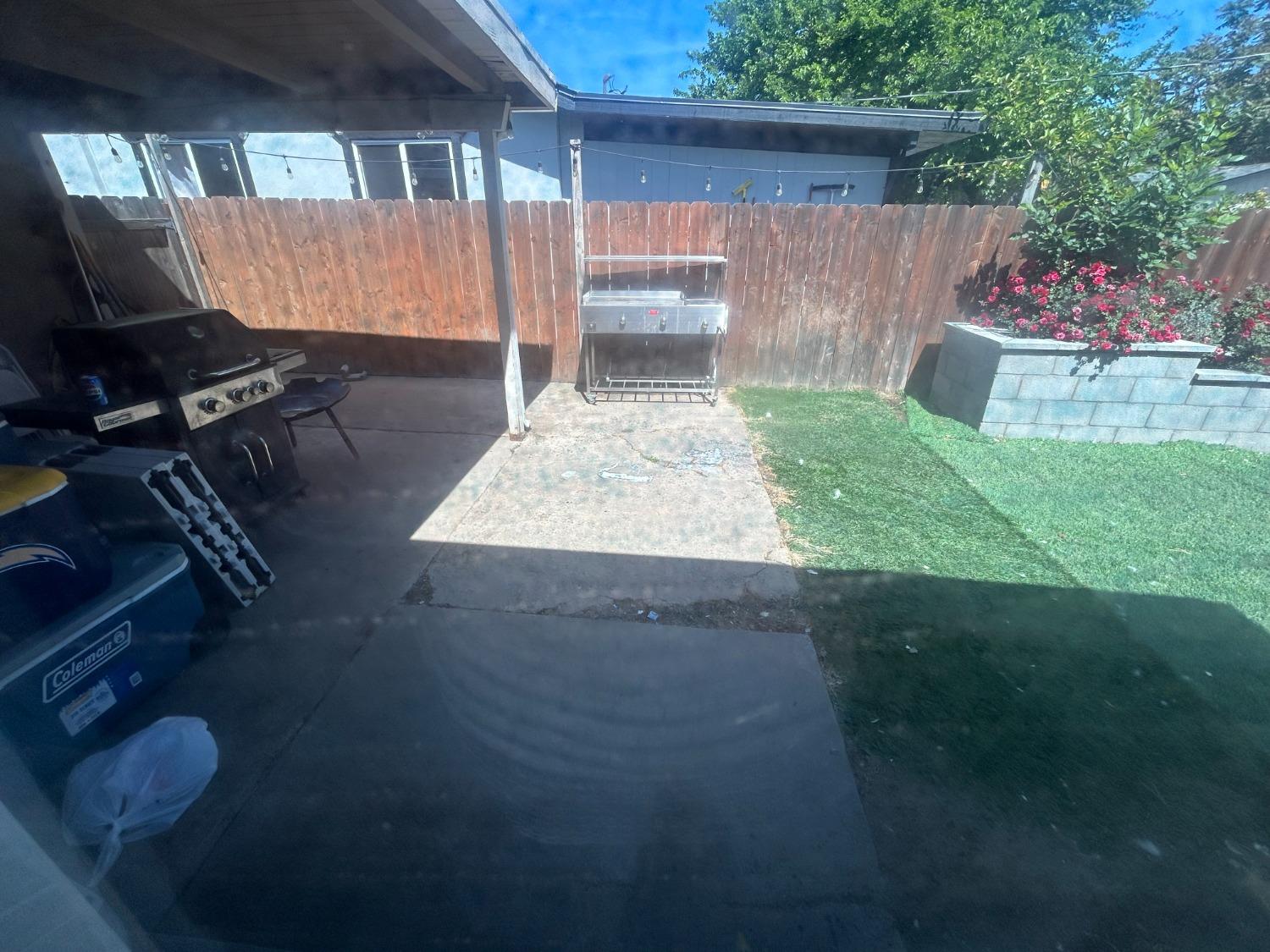 Detail Gallery Image 16 of 17 For 2448 E Washington St, Stockton,  CA 95205 - 3 Beds | 2 Baths