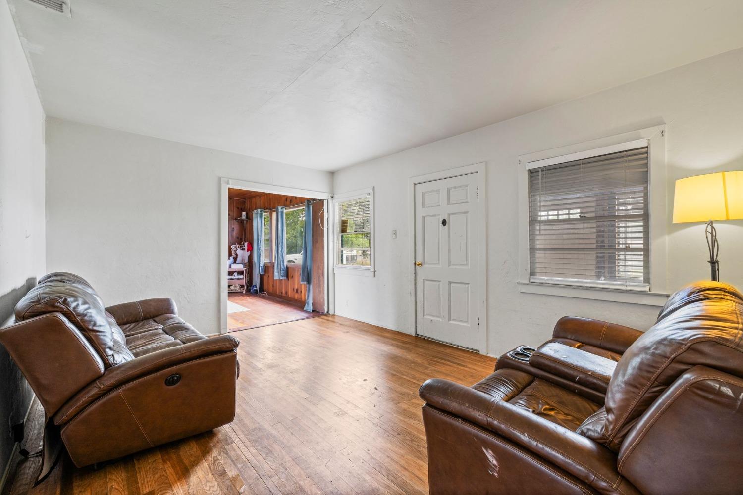 Detail Gallery Image 6 of 43 For 5148 Marconi Ave, Carmichael,  CA 95608 - 3 Beds | 2 Baths