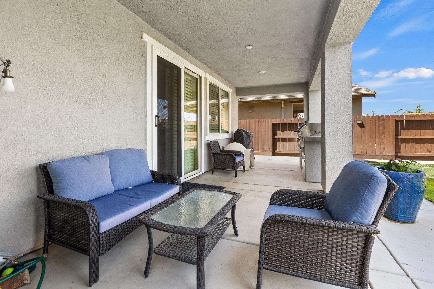 Detail Gallery Image 33 of 50 For 9273 Red Thistle Ct, Sacramento,  CA 95829 - 3 Beds | 2 Baths