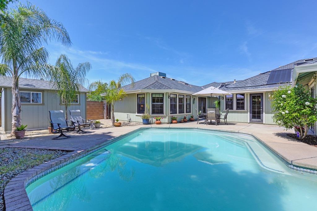 Banff Vista Drive, Elk Grove, California image 33