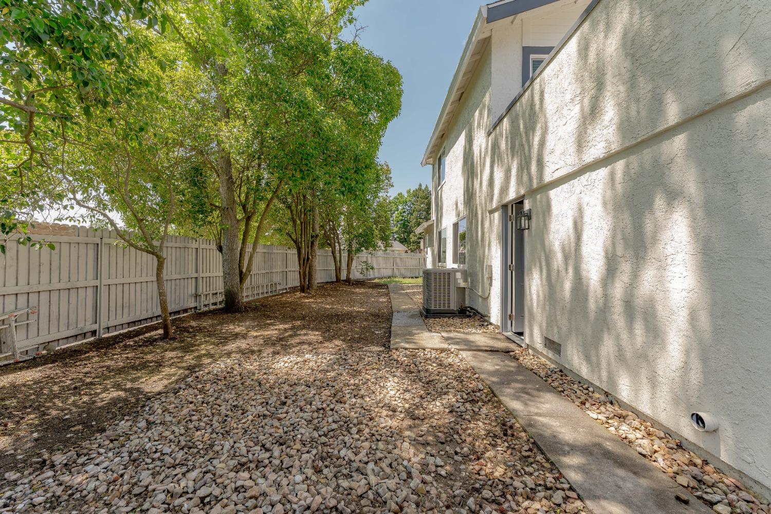 Detail Gallery Image 38 of 39 For 6865 Escallonia Dr, Orangevale,  CA 95662 - 3 Beds | 3 Baths