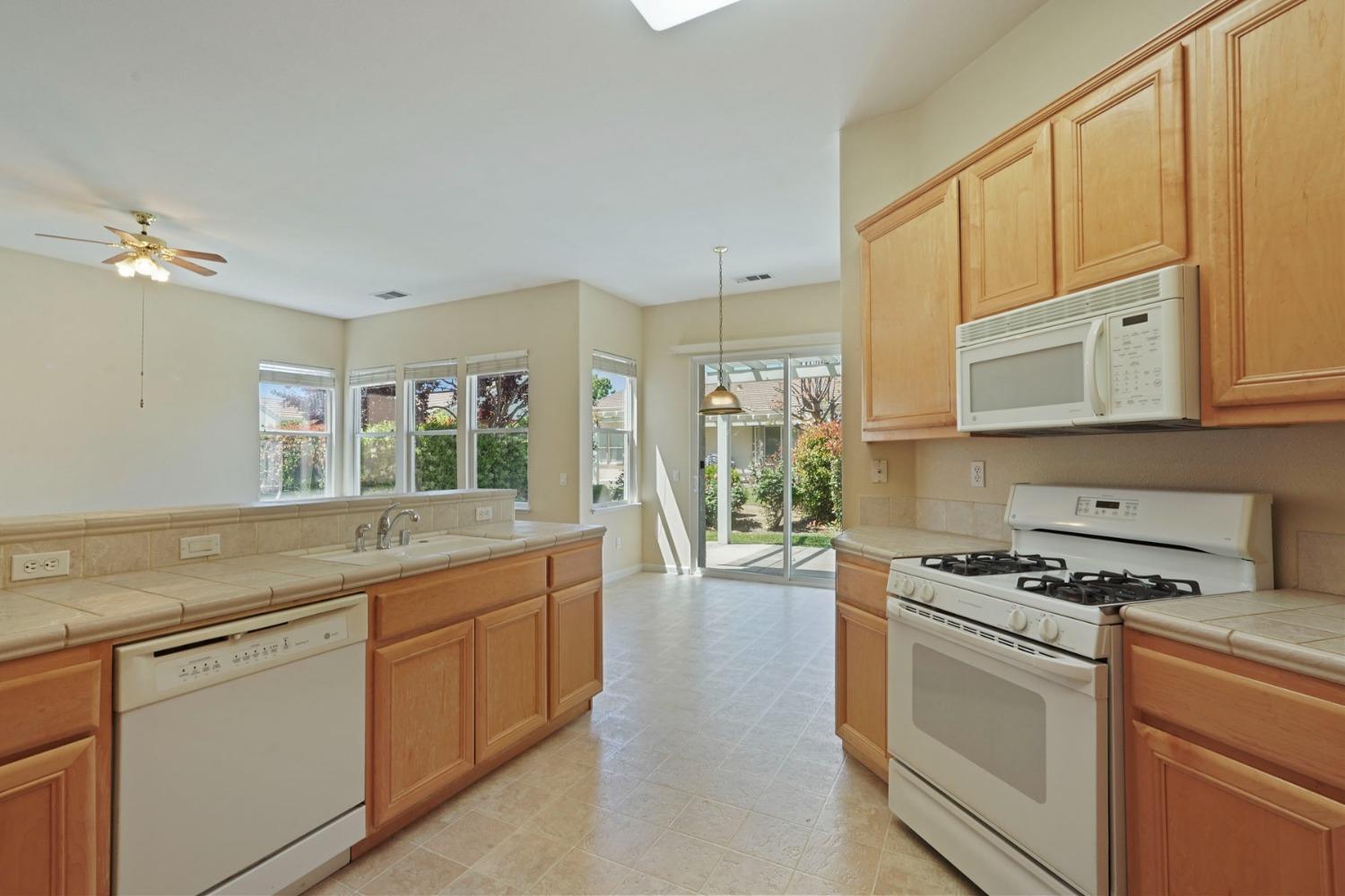 Detail Gallery Image 35 of 70 For 657 Prince Albert Way, Brentwood,  CA 94513 - 2 Beds | 2 Baths