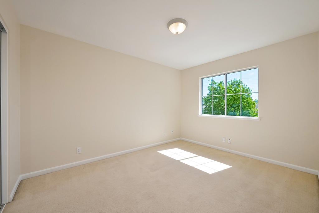 Knopfler Circle, Folsom, California image 38