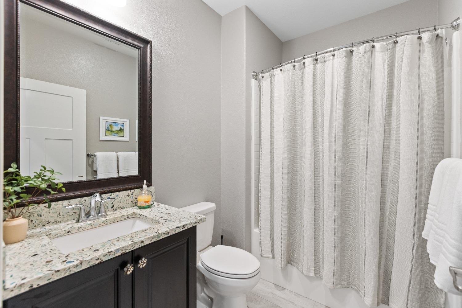 Detail Gallery Image 28 of 50 For 9273 Red Thistle Ct, Sacramento,  CA 95829 - 3 Beds | 2 Baths