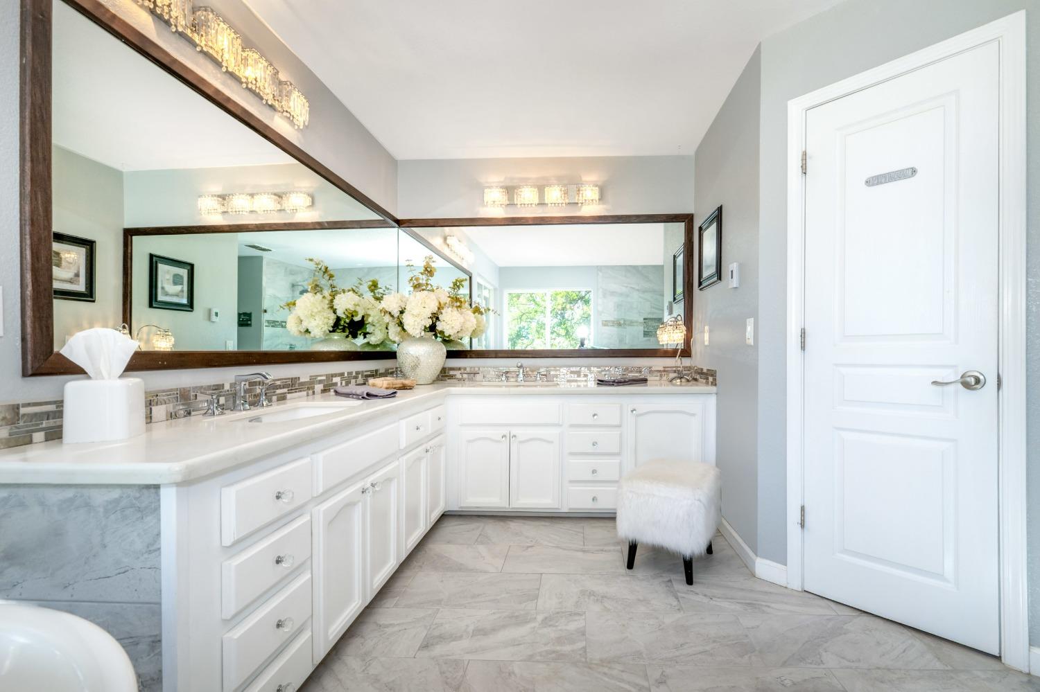 Detail Gallery Image 25 of 99 For 9997 Deer Ridge Ct, Browns Valley,  CA 95918 - 4 Beds | 3 Baths