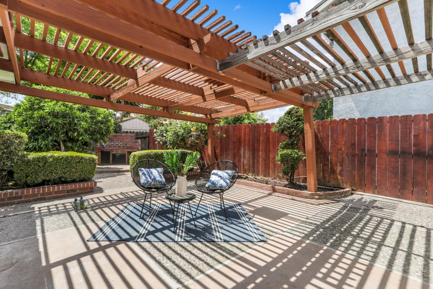 Oakhurst Way, Stockton, California image 32