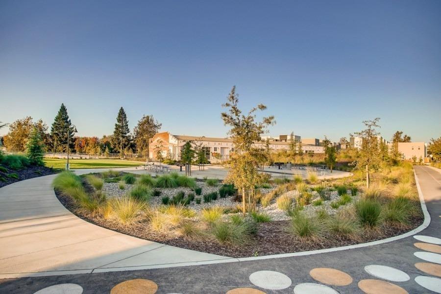 Crate Avenue, Sacramento, California image 47