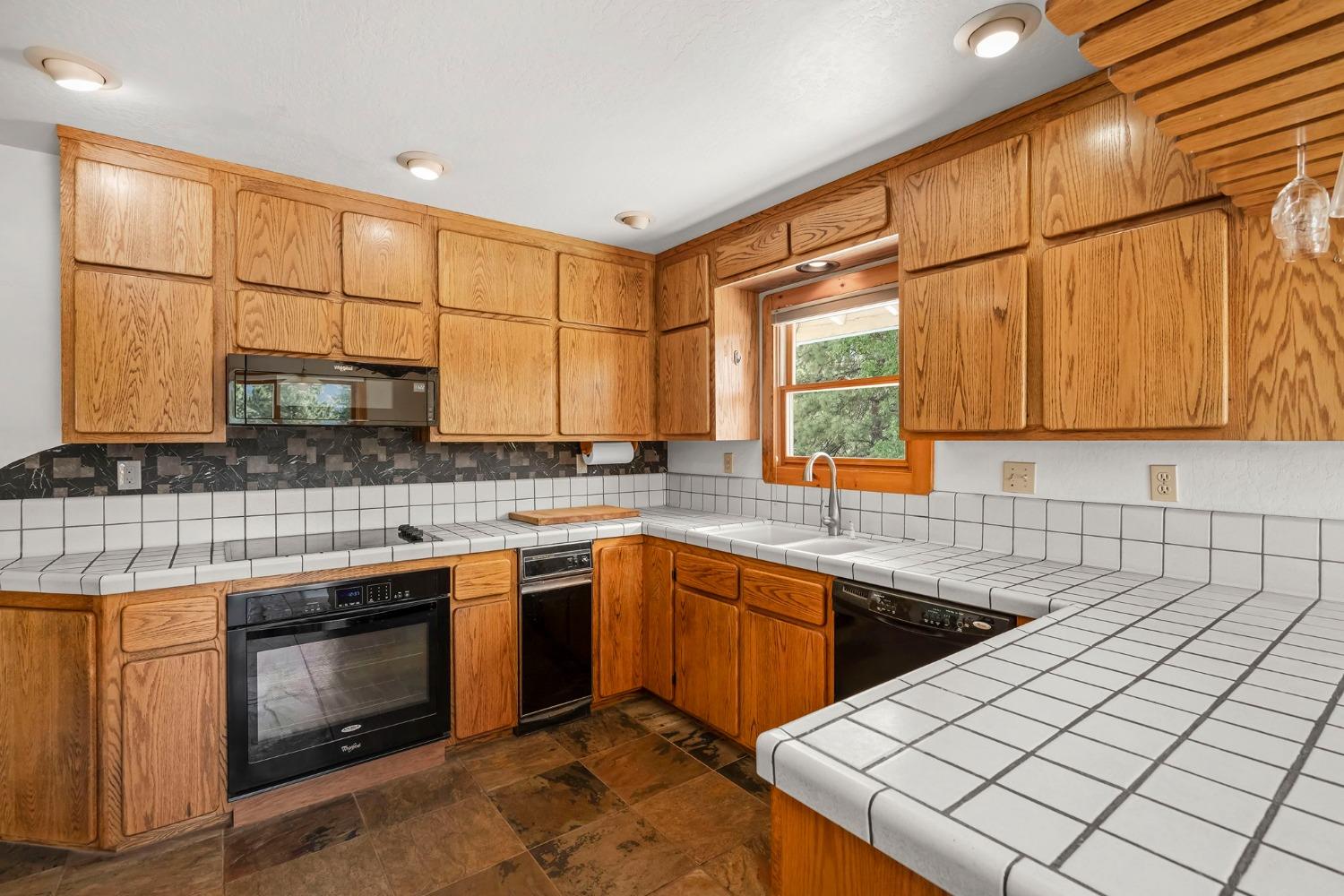 Redbud Street, Portola, California image 15
