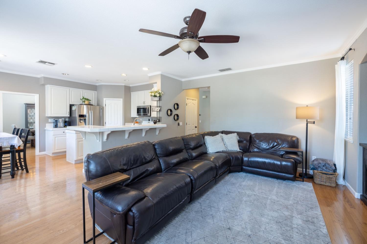 Detail Gallery Image 21 of 63 For 23 Alazar Ct, Sacramento,  CA 95835 - 4 Beds | 3 Baths
