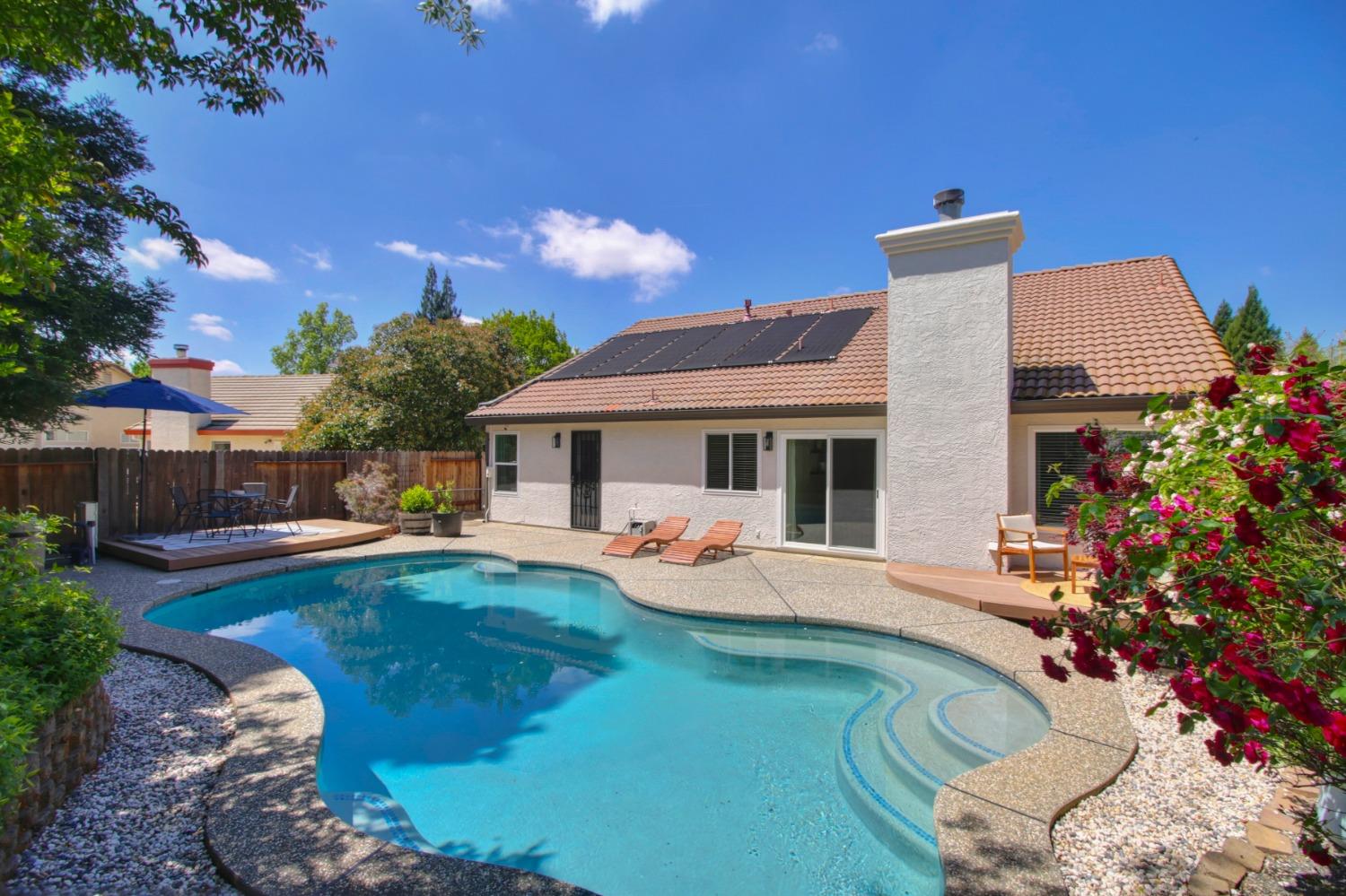 Avenida Martina, Roseville, California image 25