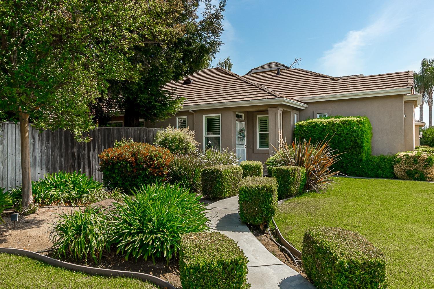 Detail Gallery Image 1 of 26 For 5304 Homewood Way, Riverbank,  CA 95367 - 3 Beds | 2 Baths