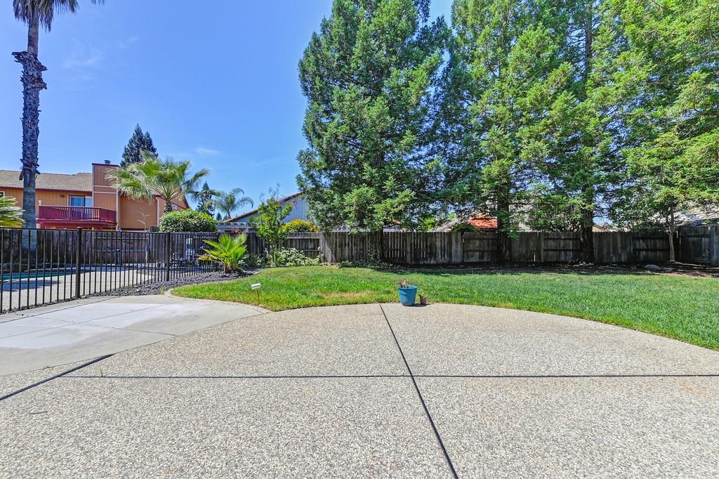 Las Cruces Court, Roseville, California image 20