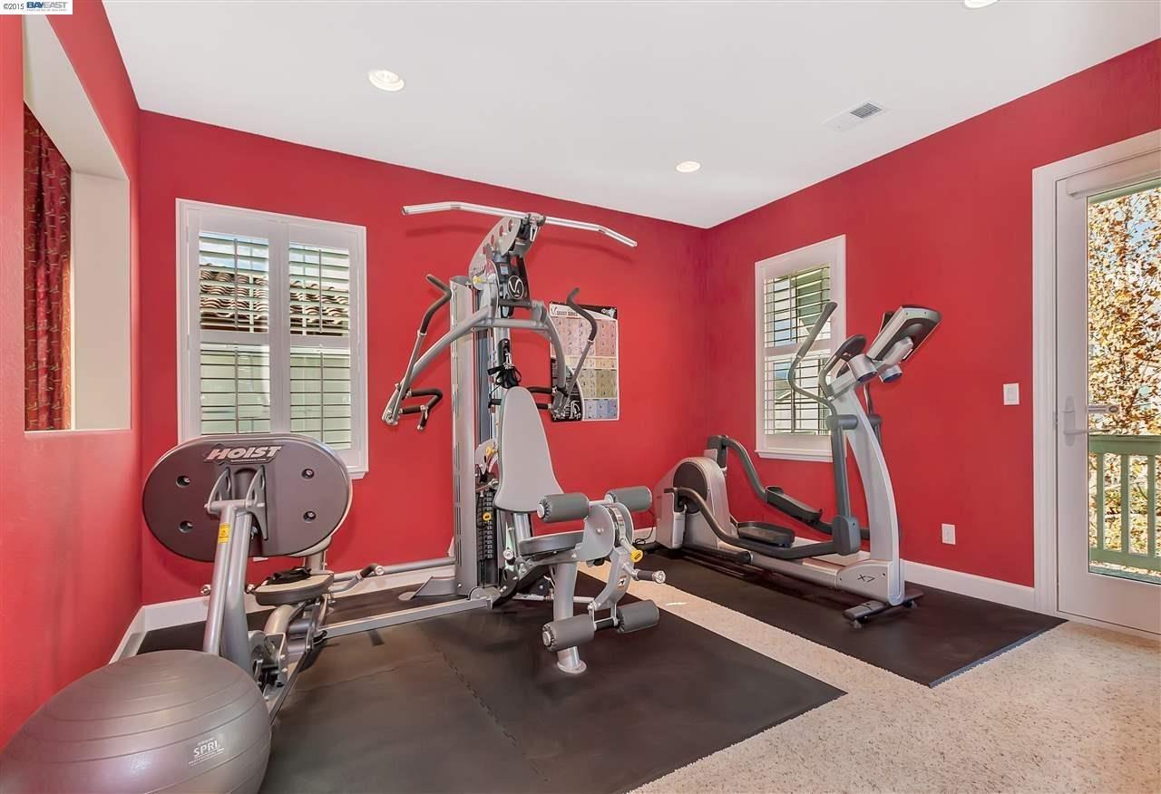 Detail Gallery Image 16 of 29 For 2159 Mornington Ln, San Ramon,  CA 94582 - 4 Beds | 3 Baths