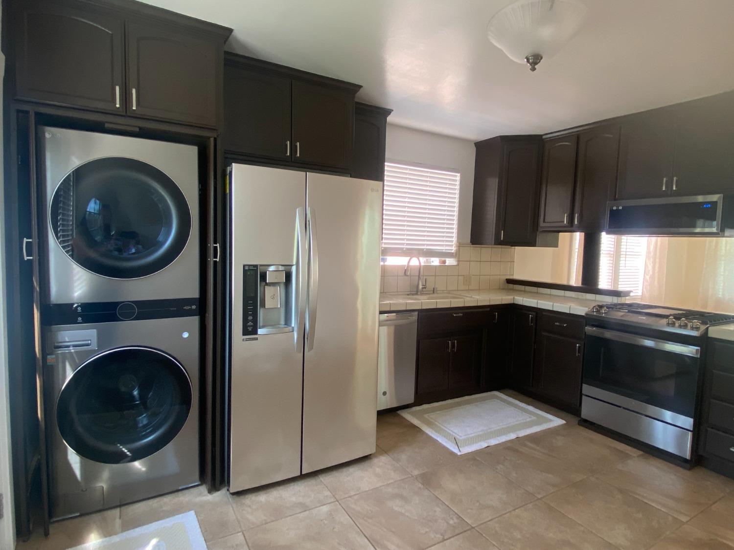 Detail Gallery Image 15 of 29 For 5356 8th Ave, Sacramento,  CA 95820 - 2 Beds | 1 Baths