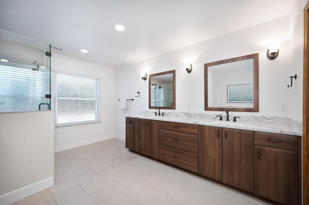 Sidesaddle Way, Roseville, California image 35