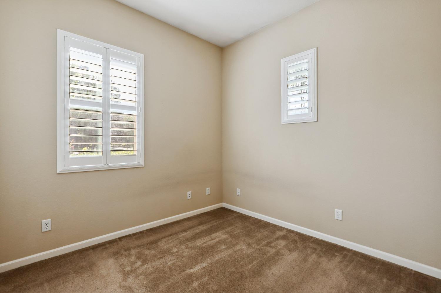 Detail Gallery Image 20 of 41 For 8040 Linda Isle Ln, Sacramento,  CA 95831 - 3 Beds | 2 Baths