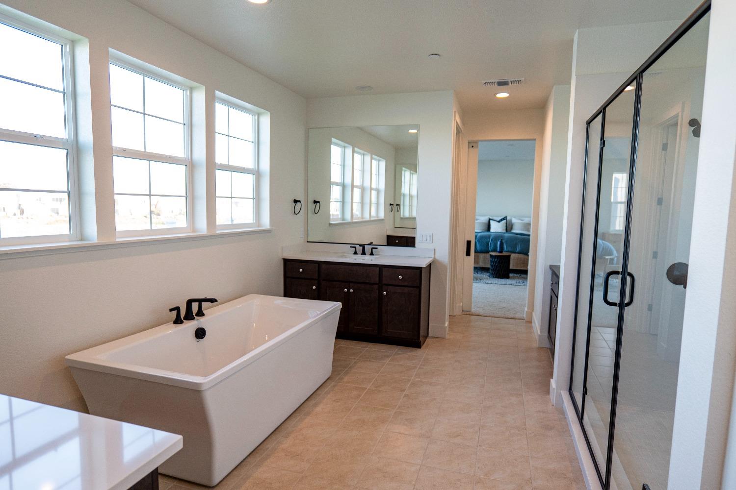Detail Gallery Image 32 of 34 For 15912 Duggar Dr, Lathrop,  CA 95330 - 5 Beds | 4/1 Baths