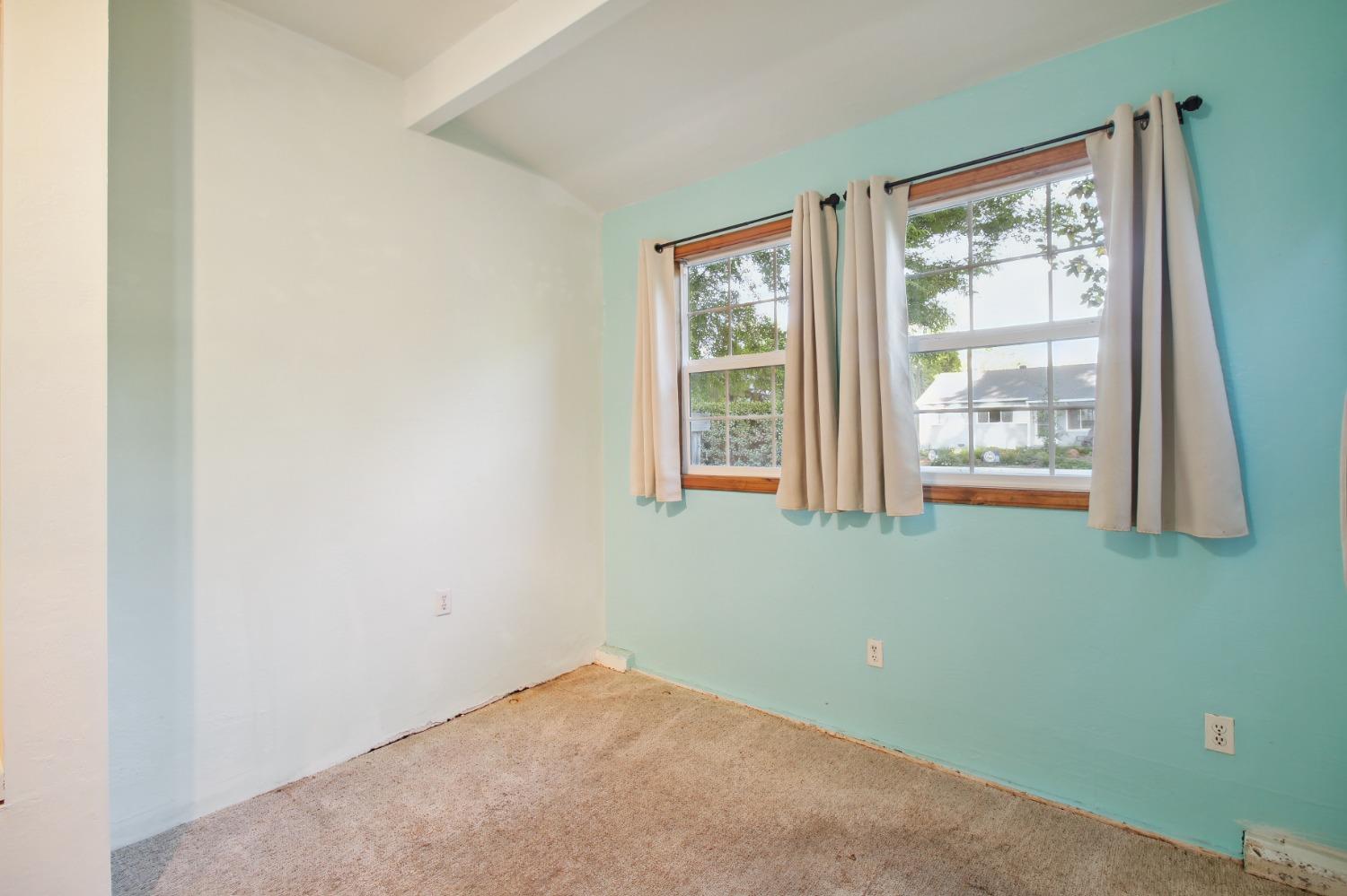 Detail Gallery Image 15 of 57 For 915 Eureka Ave, Davis,  CA 95616 - 6 Beds | 5 Baths