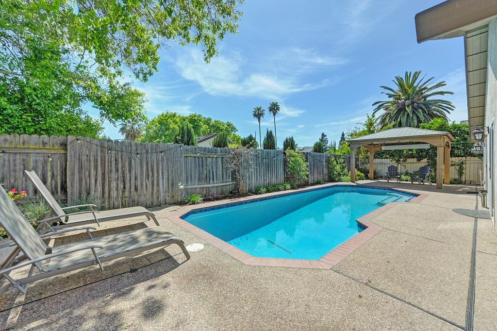 Detail Gallery Image 33 of 41 For 6630 Thunderhead Cir, Orangevale,  CA 95662 - 3 Beds | 2 Baths