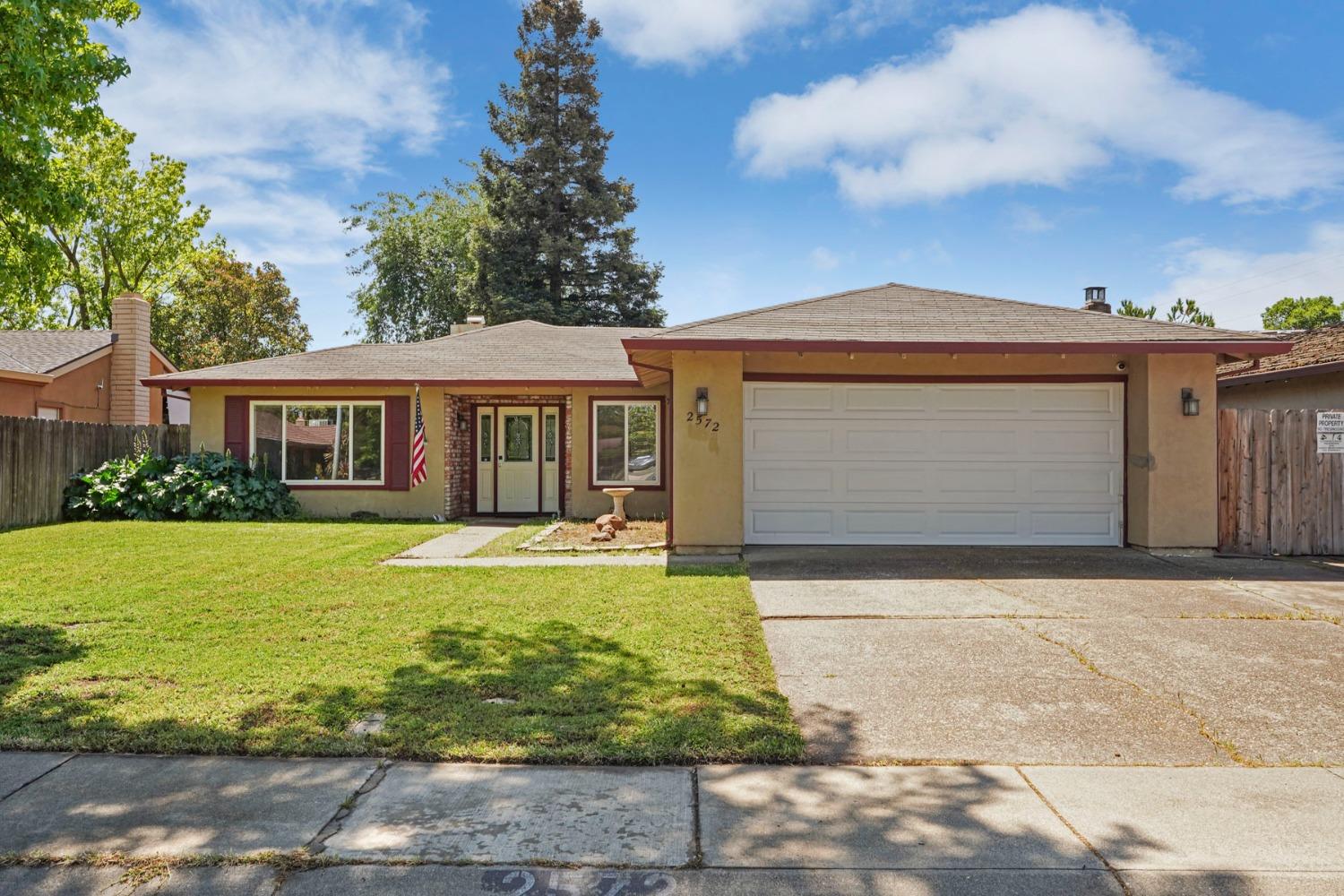 Detail Gallery Image 2 of 47 For 2572 Alexa Way, Stockton,  CA 95209 - 3 Beds | 2 Baths