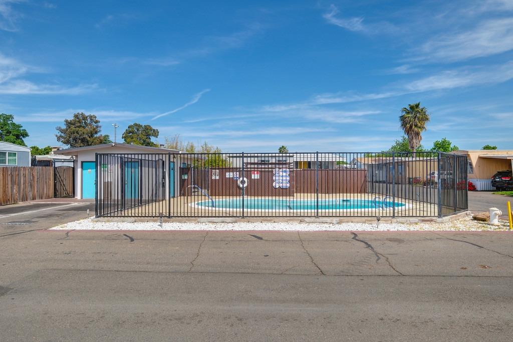 Detail Gallery Image 40 of 41 For 6025 Dias Ave 183, Sacramento,  CA 95824 - 2 Beds | 2 Baths