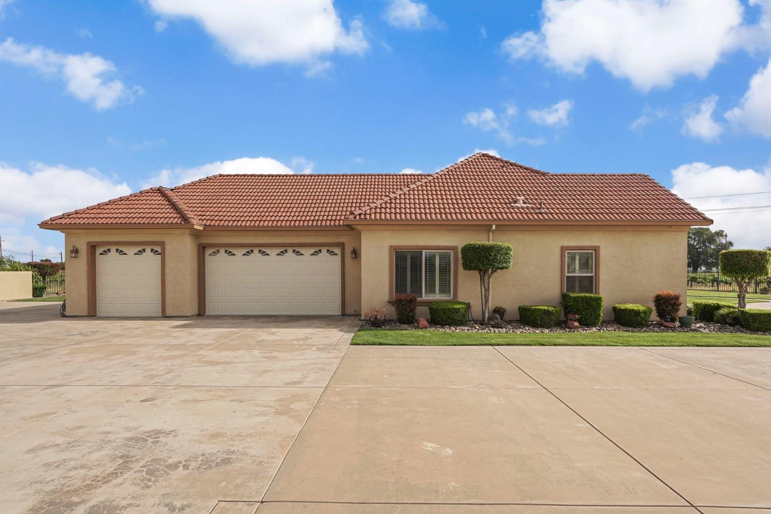 Detail Gallery Image 20 of 82 For 16355 N Highway 88, Lodi,  CA 95240 - 5 Beds | 4 Baths