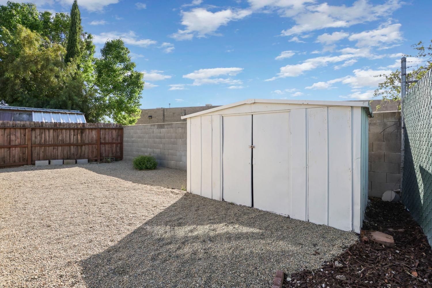 Detail Gallery Image 9 of 40 For 18450 Ca 88 44, Lockeford,  CA 95237 - 3 Beds | 2 Baths