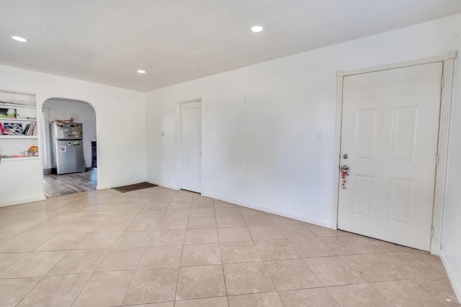 9th Street, Los Banos, California image 9