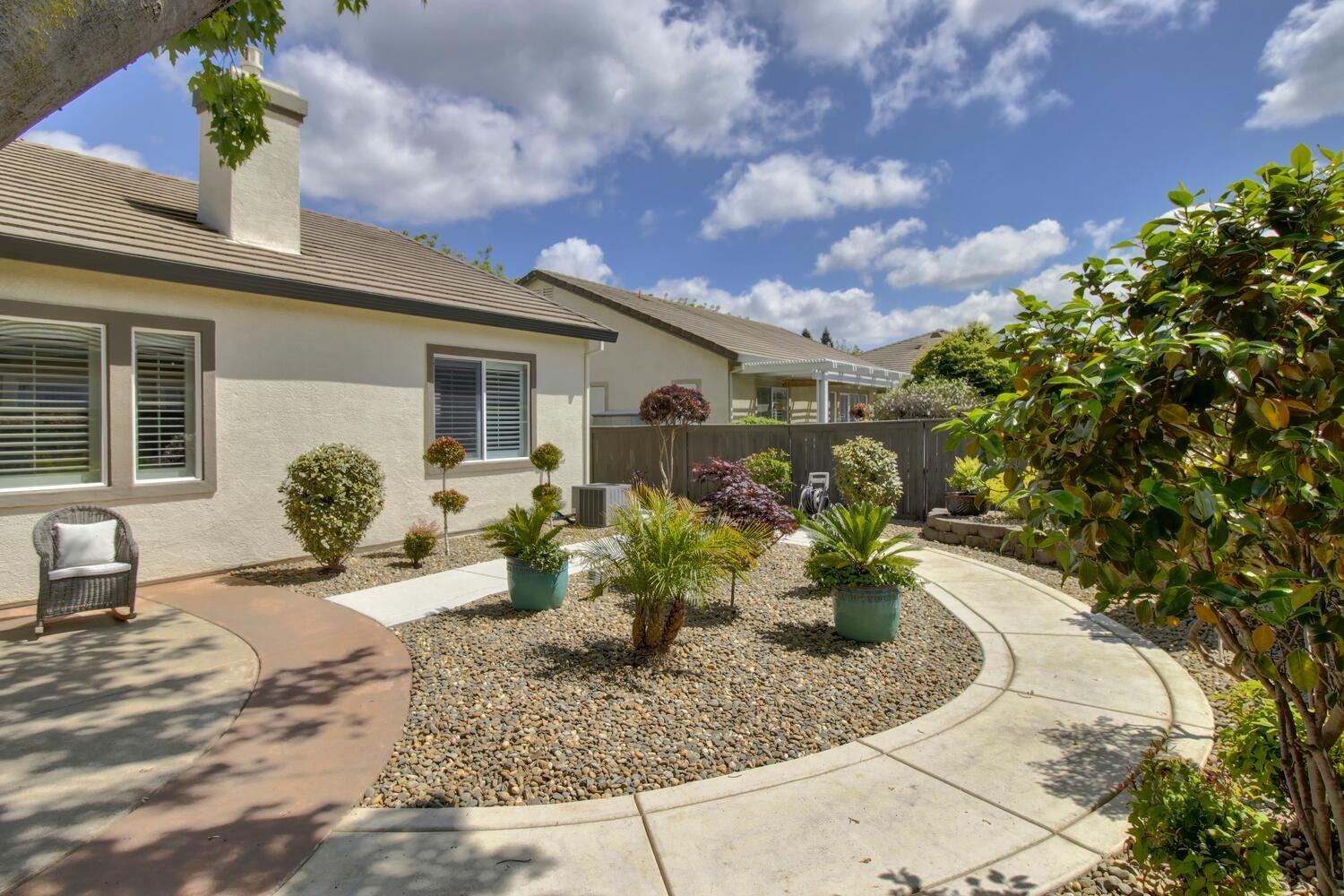 Detail Gallery Image 63 of 85 For 2500 Emerald Lake, Elk Grove,  CA 95758 - 2 Beds | 2 Baths
