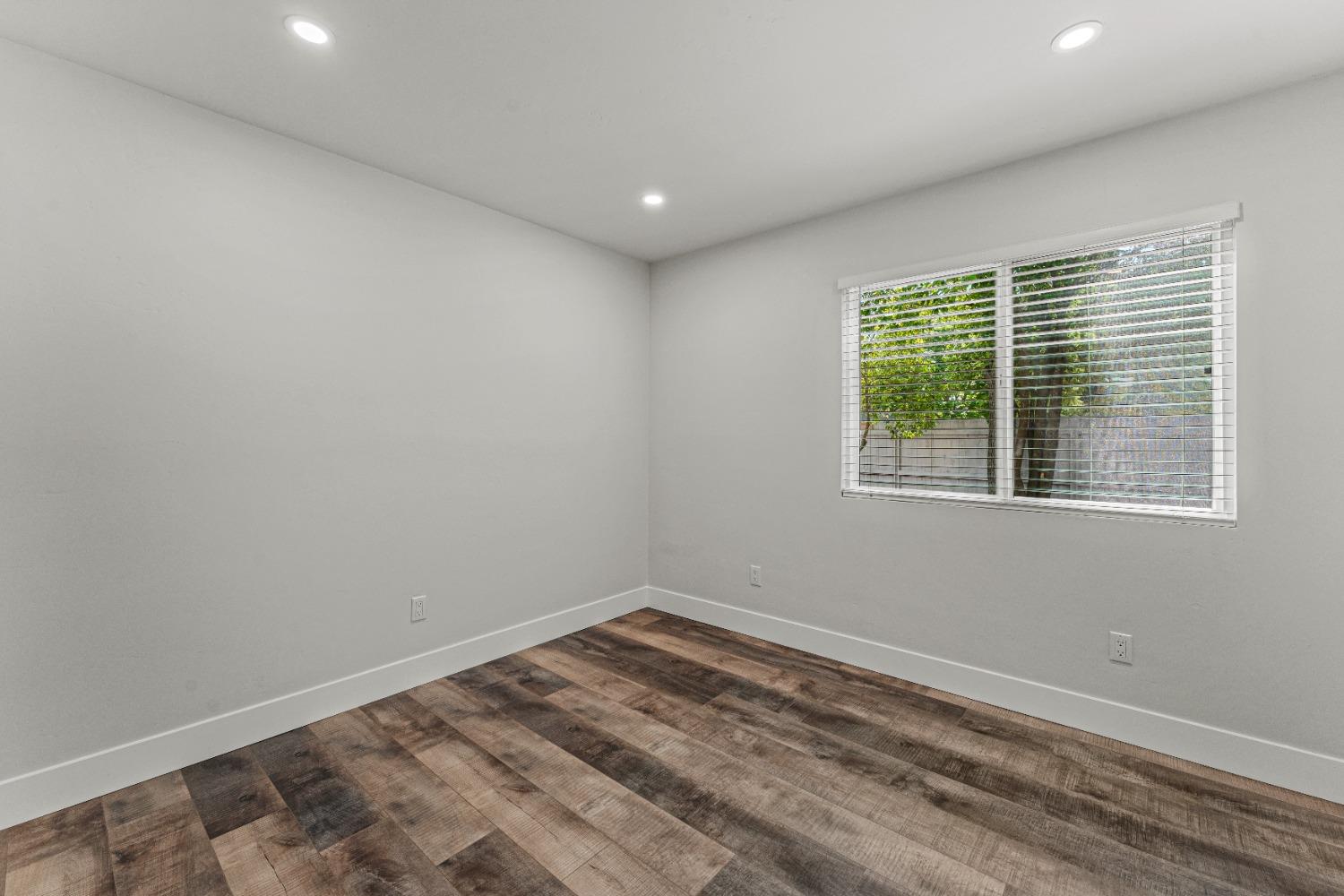 Detail Gallery Image 16 of 39 For 6865 Escallonia Dr, Orangevale,  CA 95662 - 3 Beds | 3 Baths