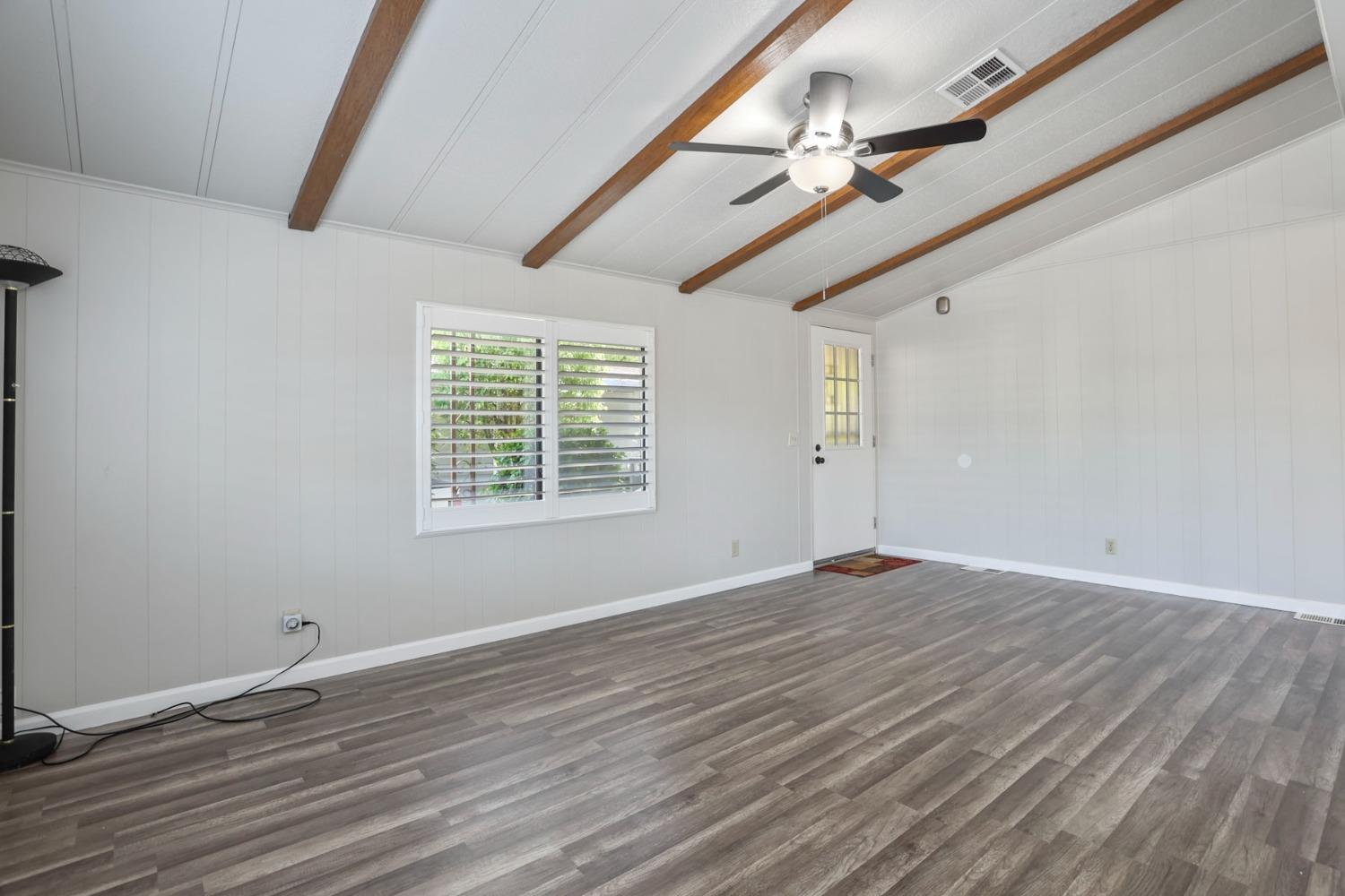 Detail Gallery Image 10 of 32 For 30 Schooner 30, Modesto,  CA 95356 - 2 Beds | 2 Baths