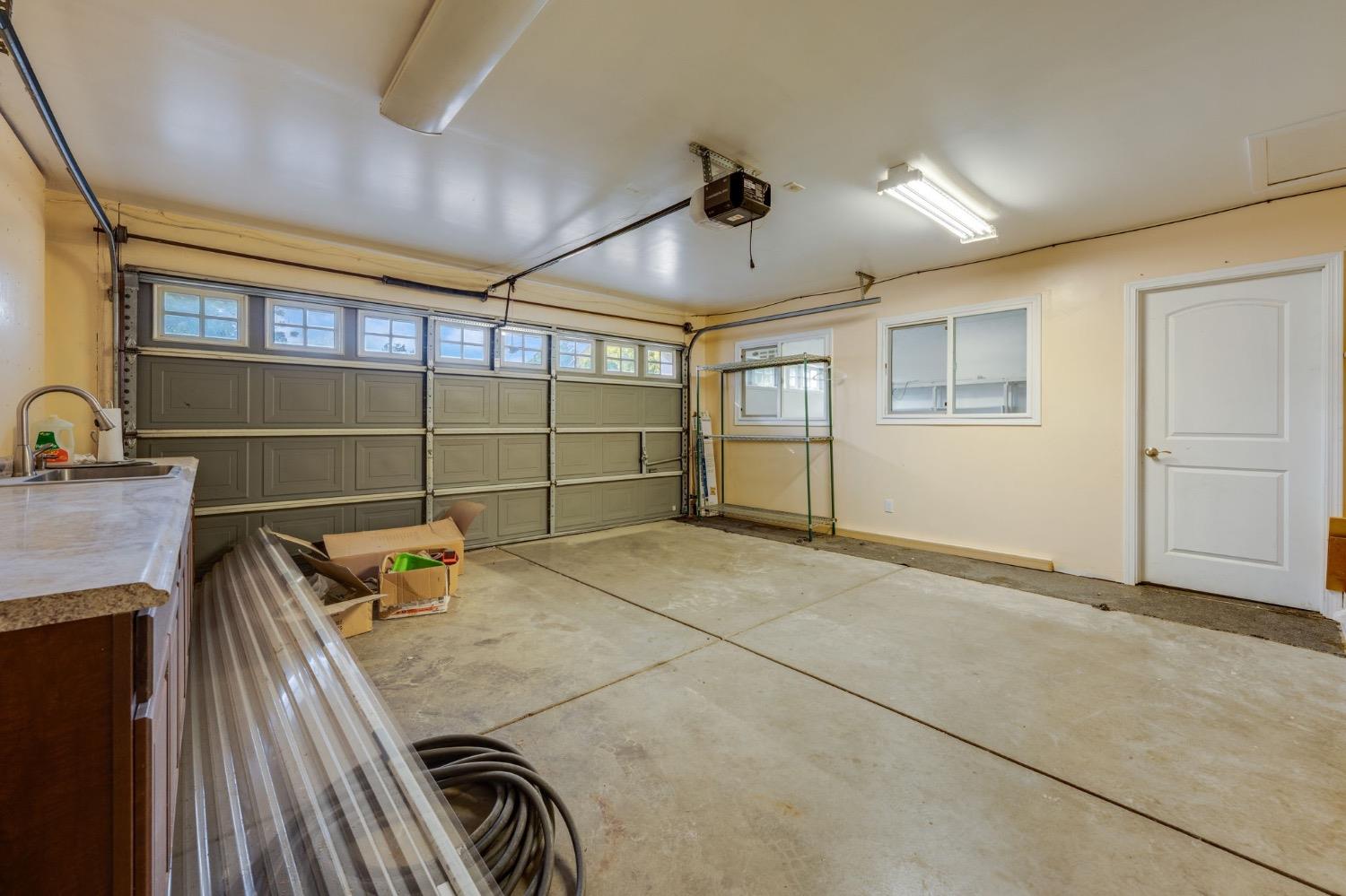 E Valley Drive, Elk Grove, California image 36