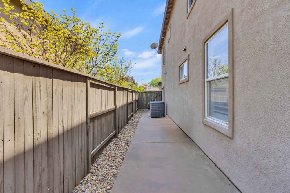 Rimini Way, El Dorado Hills, California image 47
