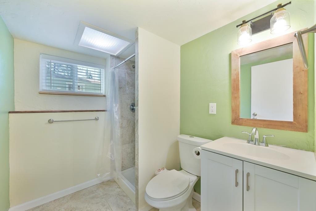 Meadow Drive, Grass Valley, California image 21