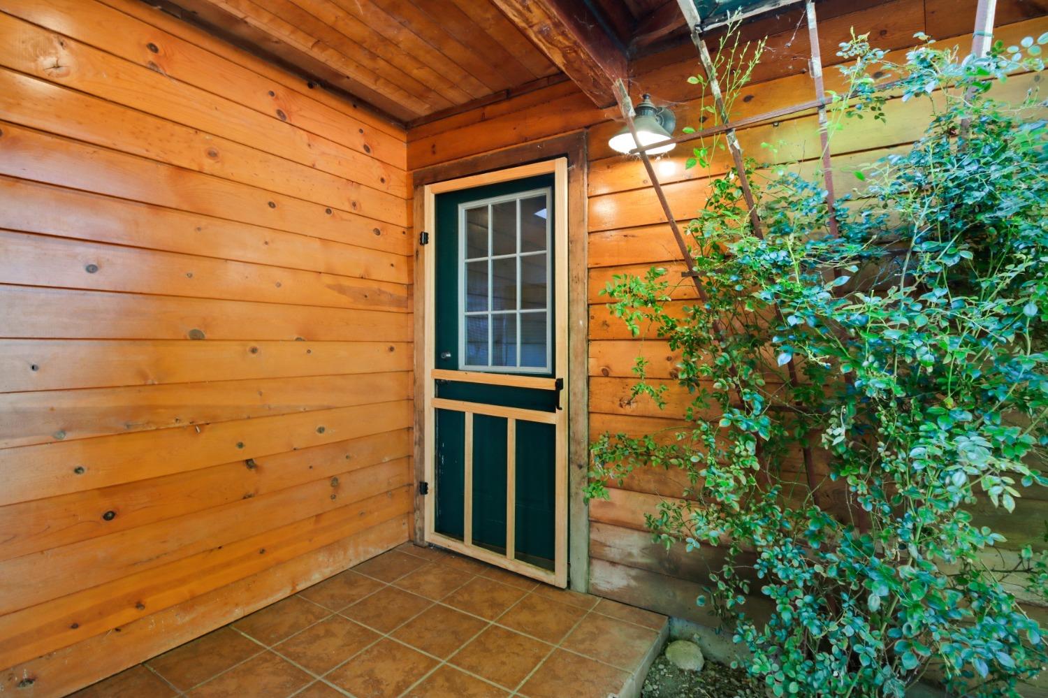 Detail Gallery Image 35 of 57 For 915 Eureka Ave, Davis,  CA 95616 - 6 Beds | 5 Baths