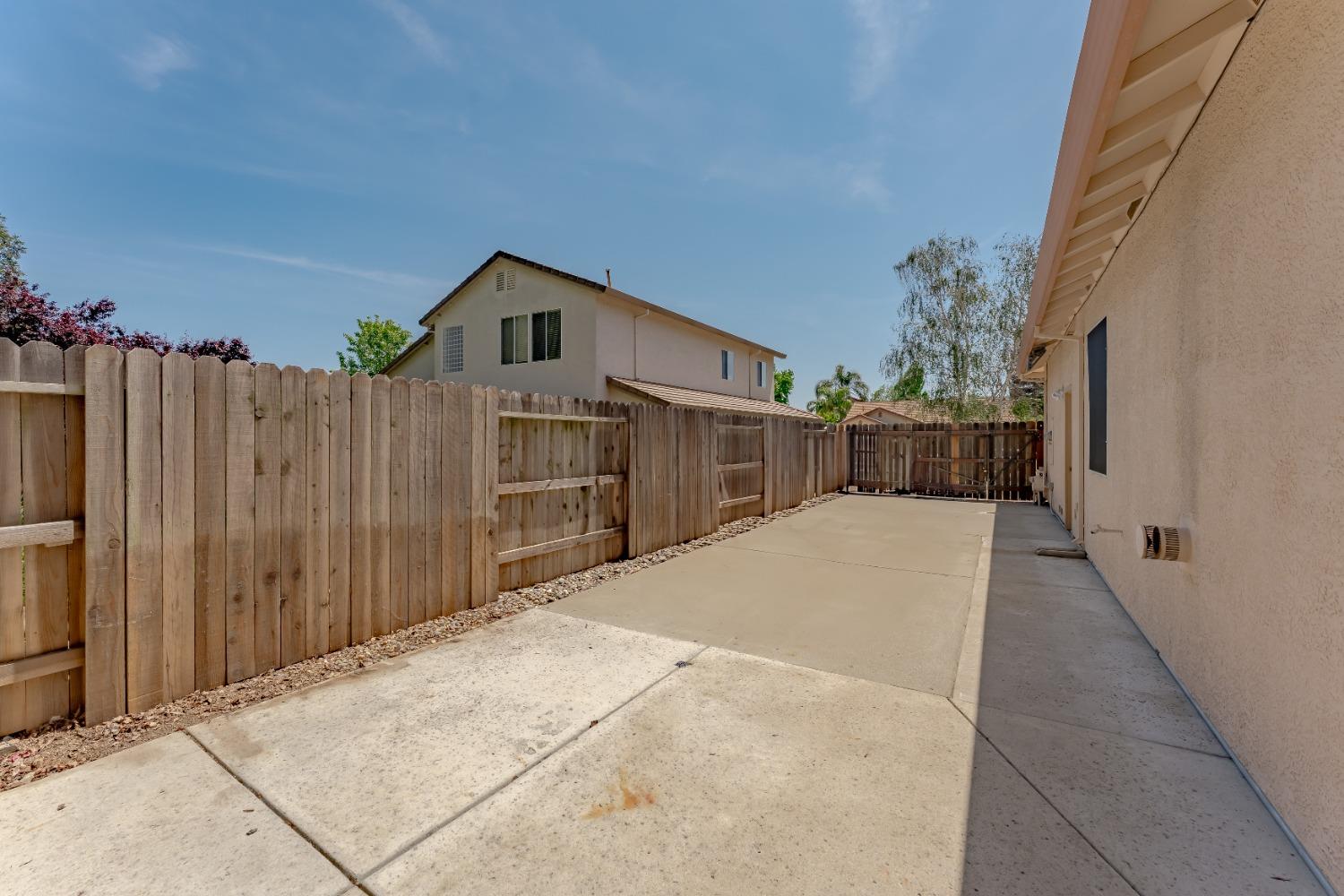 Hadnall Ct, Roseville, California image 44
